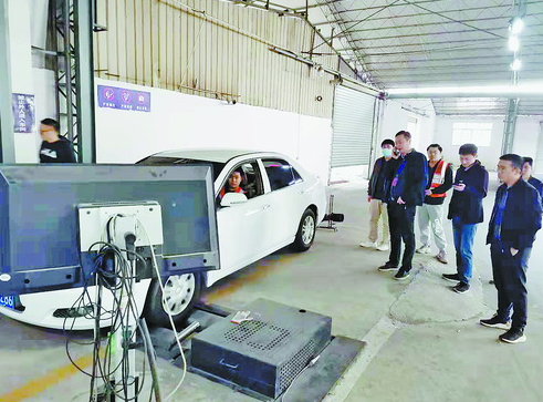 定期檢測(cè)機(jī)動(dòng)車排氣污染 全省實(shí)施記分制管理制度