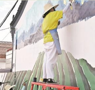 美術學院實踐團開展墻繪工作 一筆一劃描出閩寧情