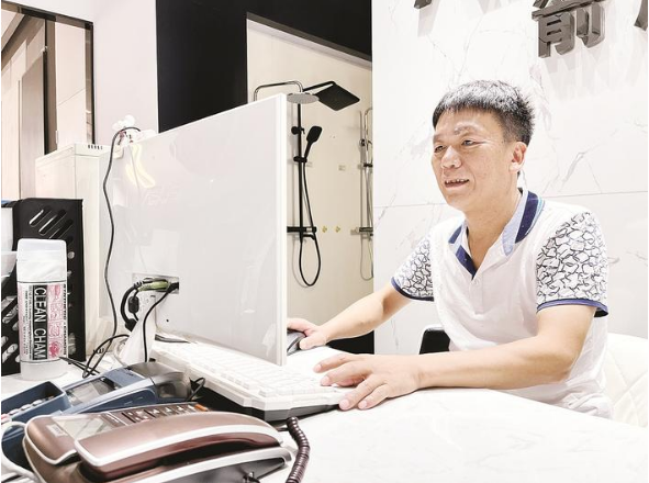 郭志成：從不放棄與命運(yùn)“博弈” 樂觀踏上創(chuàng)業(yè)路