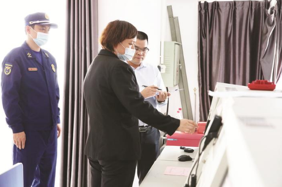 商業綜合體開展消防技能競賽 展現隊伍良好精神風貌