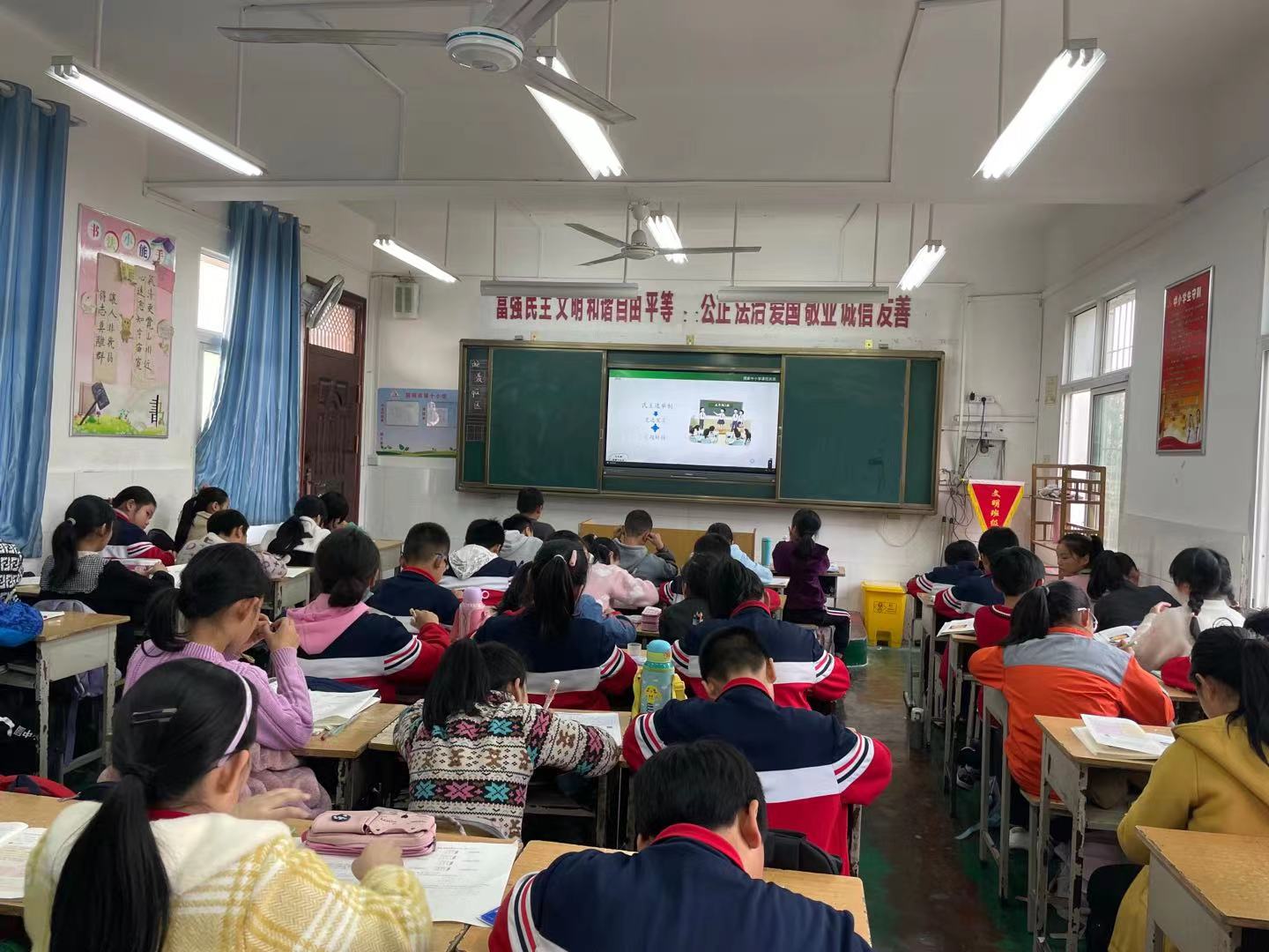 劃清老師和家長責任義務 教師要為家長群家長減負