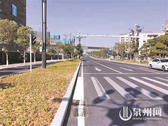 臺商區杏秀路“白改黑”路段通過驗收 