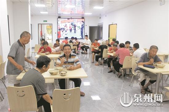 泉州市投入建設20個長者食堂 讓老人享用“免費午餐” 