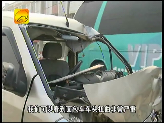 面包車與貨車猛撞司機(jī)身亡 事發(fā)307省道豐州段